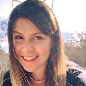 Meet your Posher, Caroline